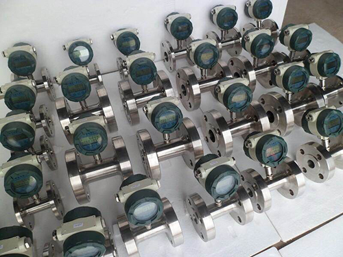 dn100液體渦輪流量計產(chǎn)品圖